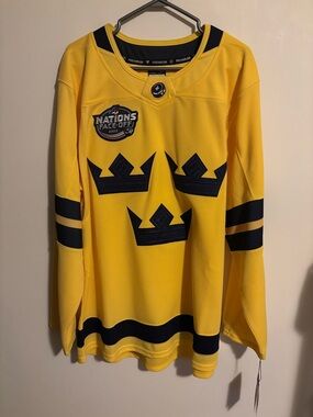 Sweden 4 Nations Faceoff Fanatics Premium Hockey Jersey